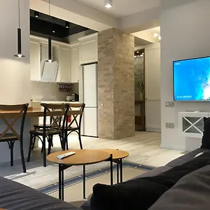 https://tbilisi-on-your-palm.alltbilisihotels.com