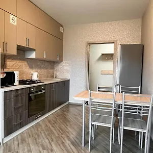 093 в новом комплексе, рядом с кольцевой. Киев
